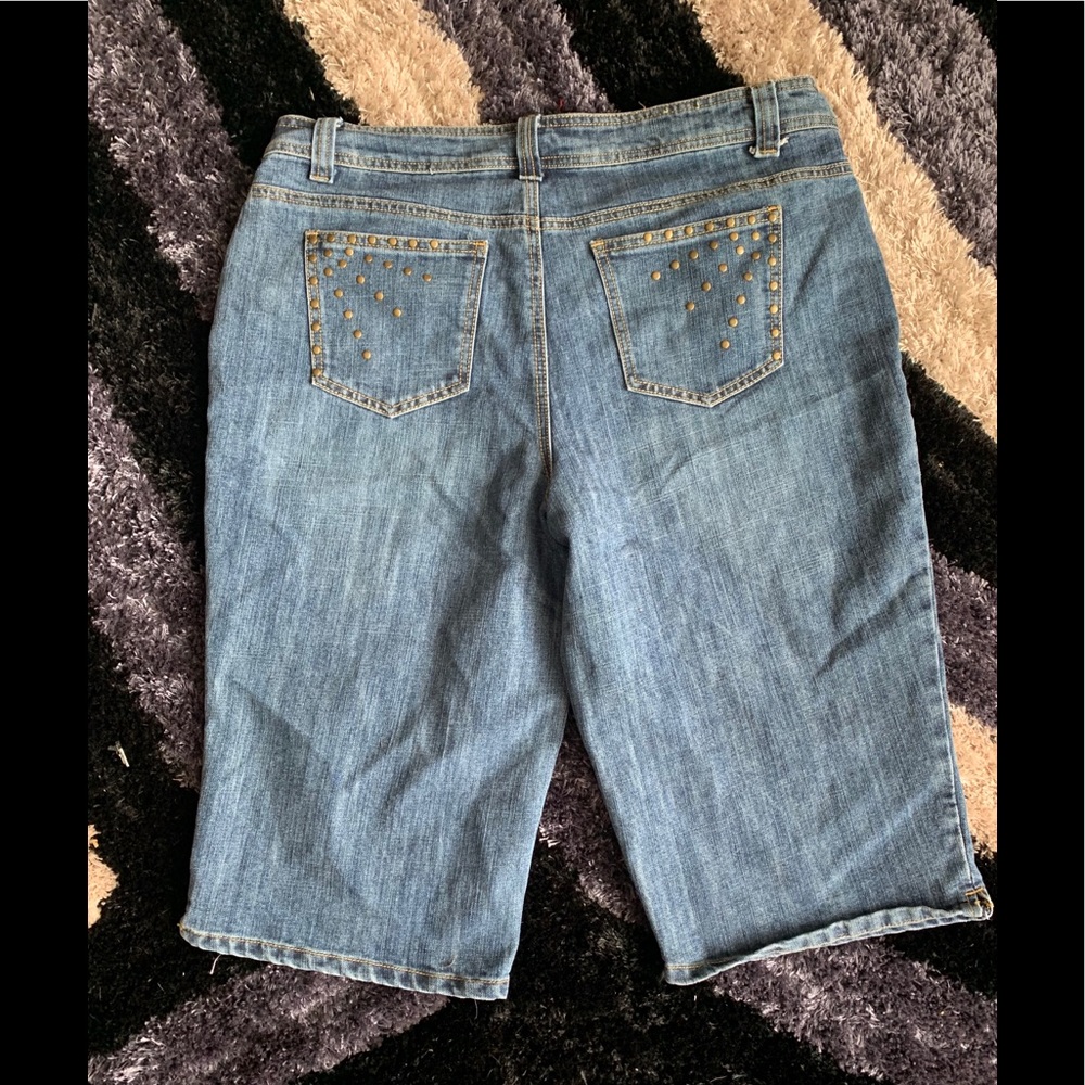 Capri Jeans